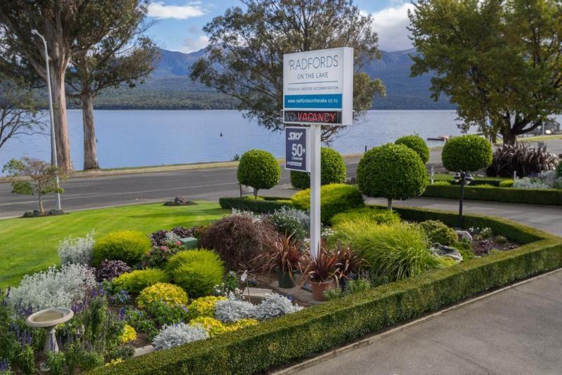 Radfords On The Lake Te Anau Exterior photo