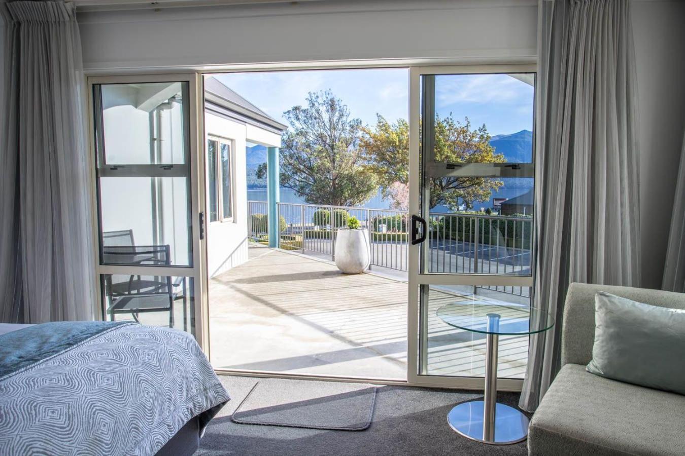 Radfords On The Lake Te Anau Exterior photo