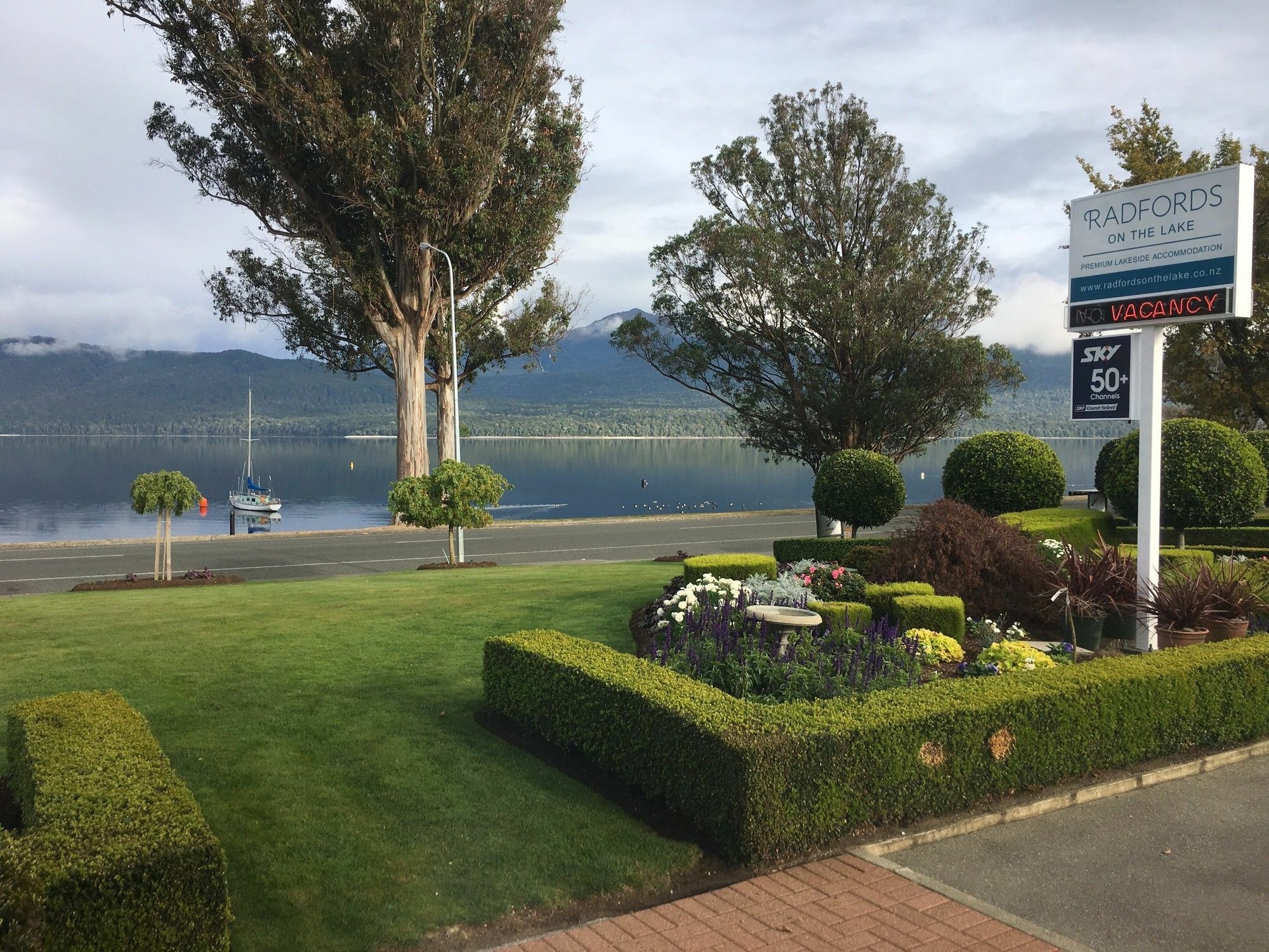 Radfords On The Lake Te Anau Exterior photo